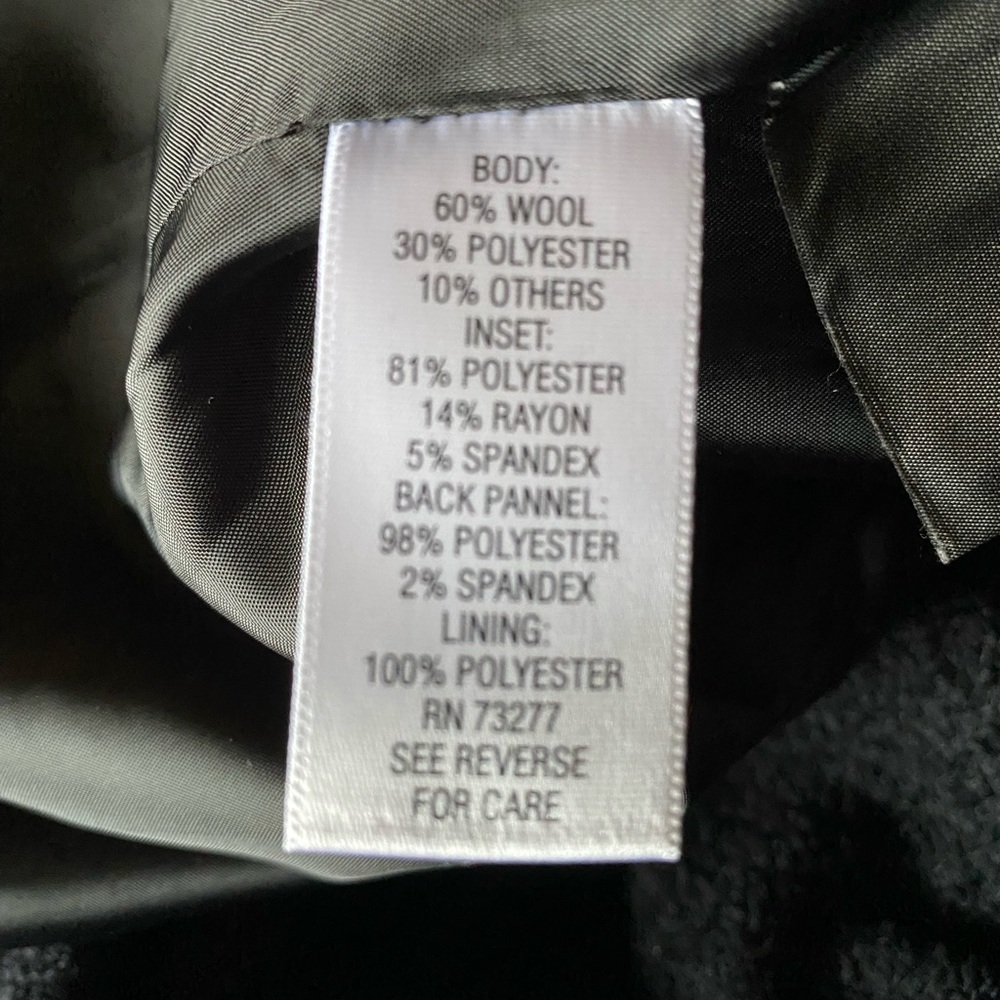 Blazer - Picture 5 of 6